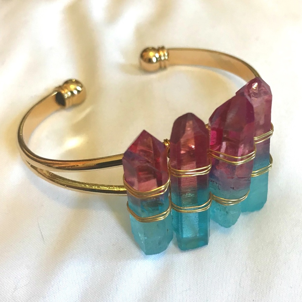 ✨ Gold Tone Blue Pink Purple Quartz Bangle ✨